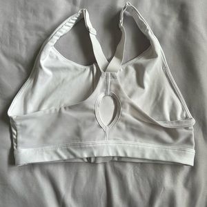 Gymshark sports bra (white)